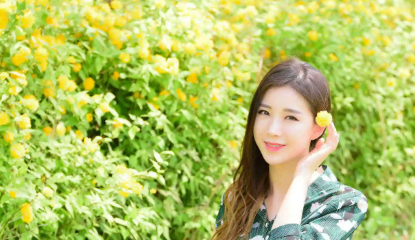 少女进入刺激战场视频